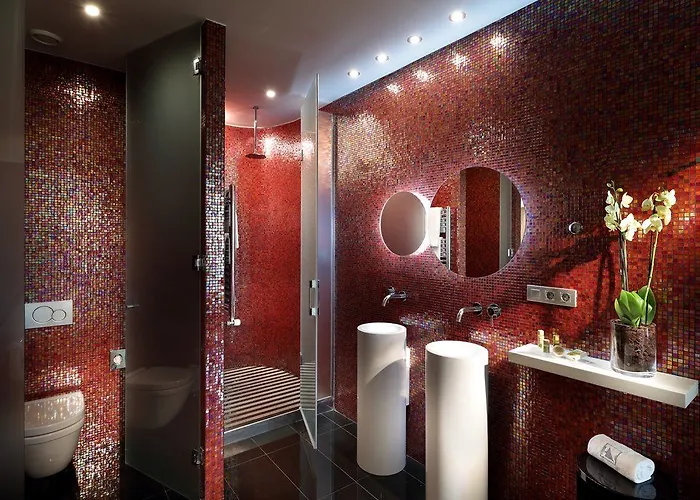 Bcn Design Otel 5*